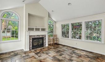 88 Nichols Rd, North Kingstown, RI 02852