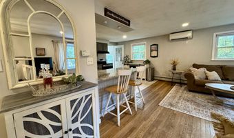 128 Mallego Rd, Barrington, NH 03825