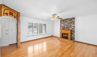 16048 Wintun Rd, Apple Valley, CA 92307