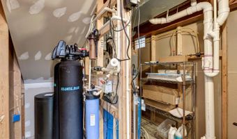 3303 TUDOR Ct, Adamstown, MD 21710