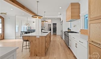 140 Meadowview Rd, Athens, GA 30606
