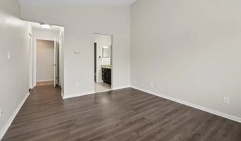 4 Ray Ct, Bedminster, NJ 07921