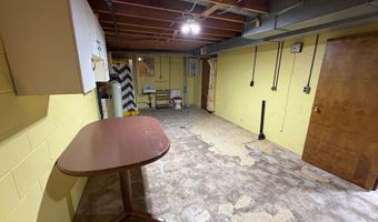 230 E 2nd St, Ashton, IA 51232