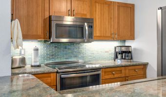 140 UWAPO Rd 39-102, Kihei, HI 96753