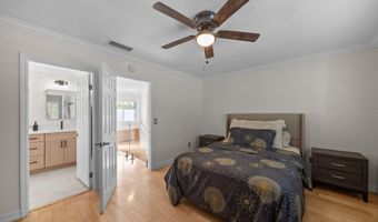 30729 Lakefront Dr, Agoura Hills, CA 91301