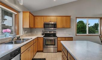 409 Highlands Dr, Albany, MN 56307