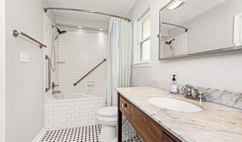 4112 Pine Park Dr, Baton Rouge, LA 70809