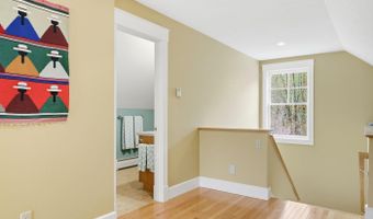 27 Orchard Ln, Alton, NH 03809
