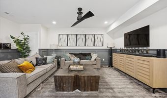 4 WHITE FIELD Ct, Ambler, PA 19002