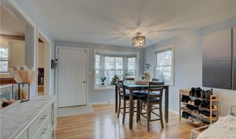 501 Woodhaven Ct 501, Cranston, RI 02920