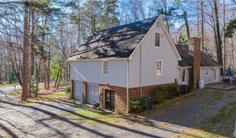 1211 Canterbury Trl, Asheboro, NC 27205