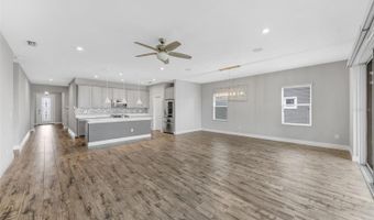 5434 SILVER SUN Dr, Apollo Beach, FL 33572