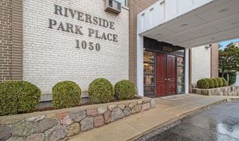 1050 Wall St 2C, Ann Arbor, MI 48105