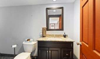 444 W Auburn Rd, Auburn, ME 04210