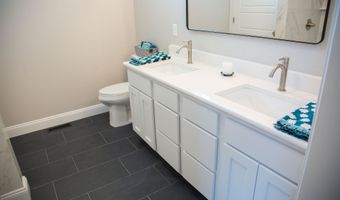 2282 Helle Dr, Asbury, IA 52002