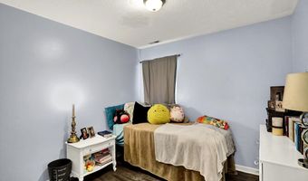 8426 Fort Sumter Dr, Indianapolis, IN 46227
