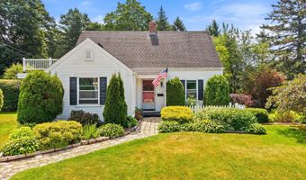 118 Poplar St, Bangor, ME 04401