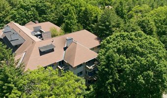 232 Allandale Rd 3A, Boston, MA 02467