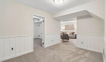 5601 KIRKWOOD Dr, Bethesda, MD 20816