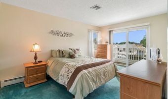 54 Storm Jib Ct, Bayville, NJ 08721
