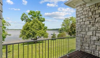 1505 Edgewater Ave, Arden Hills, MN 55112