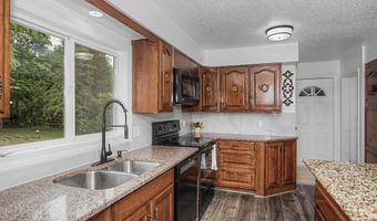5779 Arrasmith Trl, Ames, IA 50010