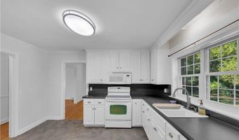 627 Oakmont Dr, Asheboro, NC 27205