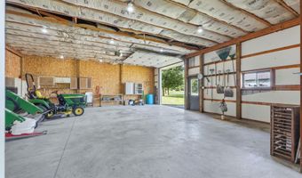 3919 County Rd 34, Auburn, IN 46706