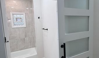 2807 CLIFTON Ave, Baltimore, MD 21216