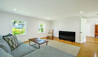 29 Melrose Ave, Barrington, RI 02806