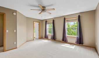 6637 Lamplight Dr, Albertville, MN 55301