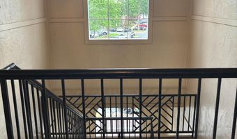 5924 FOUNDERS HILL Dr 302, Alexandria, VA 22310