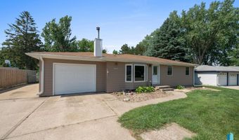 2013 E Sylvan Cir, Brandon, SD 57005