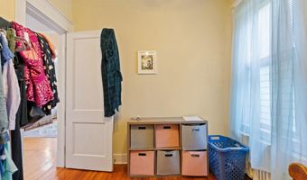 687 Myrtle Ave, Albany, NY 12208