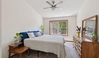 15340 Founders Ln 203, Apple Valley, MN 55124