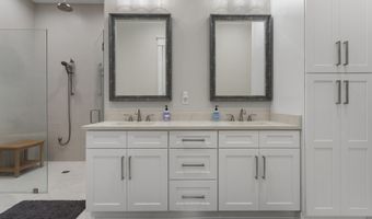 205 Caron Ln, Bay St. Louis, MS 39520