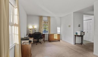 4301 GREENBERRY Ln, Annandale, VA 22003