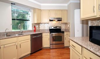 25 Stevens Ct, Bedminster, NJ 07921