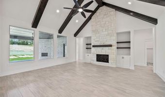 808 Dog Wood Rd, Weatherford, TX 76085