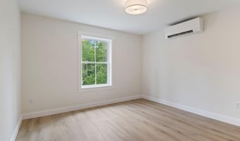 1508 Foxes Ridge Rd, Acton, ME 04001