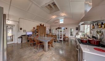 59 Wagon Rd, Alpine, TX 79830