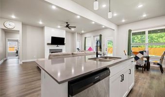 5300 SW Tea Olive Ln, Bentonville, AR 72713
