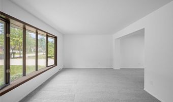 843 Nautilus Trl, Aurora, OH 44202