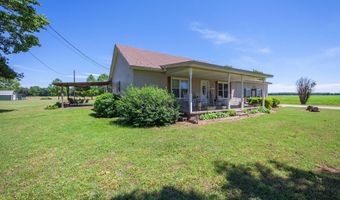 1584 Hawkins Ln, Bells, TN 38006