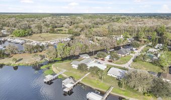 1511 Riveredge Ct, Astor, FL 32102