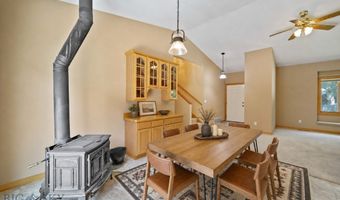 38 A N Woodard Ave, Absarokee, MT 59001