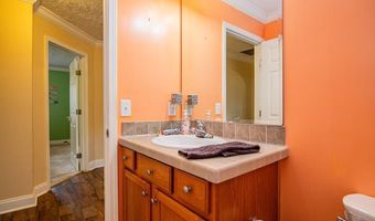 86 Arbor Dr, Roanoke Rapids, NC 27870