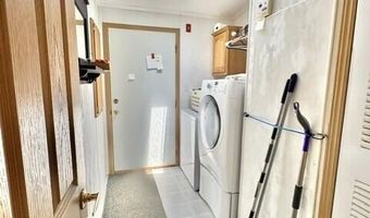 8 Windsor Dr, Alfred, ME 04002