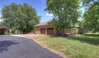 1426 E State Line Rd, Baxter Springs, KS 66713