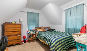 276 Gamage Ave, Auburn, ME 04210